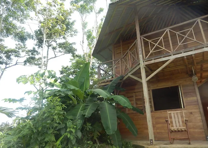 Tierra Madre Eco Lodge *